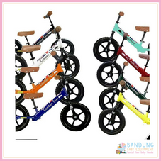 Gambar London taxi Balance bike