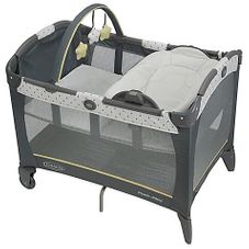 Gambar Graco Pack n play with reversible napper & changer
