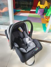 Gambar Vista Carseat baby gravity