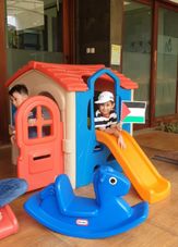 Gambar Gnu Wriggle n slide playhouse