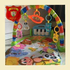 Gambar  Playmate piano jungle