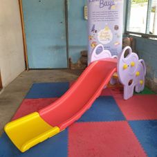 Gambar Elephant slide Labeille slide