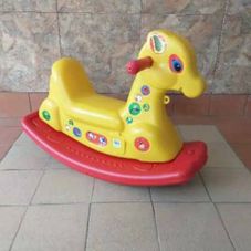 Gambar Lokal Rocking horse lokal