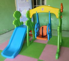 Gambar Grow n up Grow n up first step scamble and slide swing
