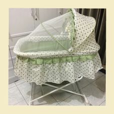 Gambar Pliko Cribs square hijau