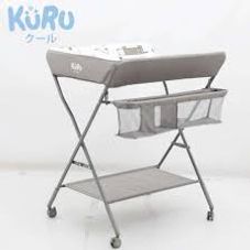 Gambar Kuru Changing table